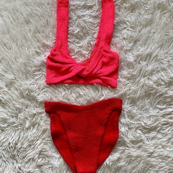 New Hunza g Juno twisted bikini set in hot pink/red one size - Picture 2 of 11